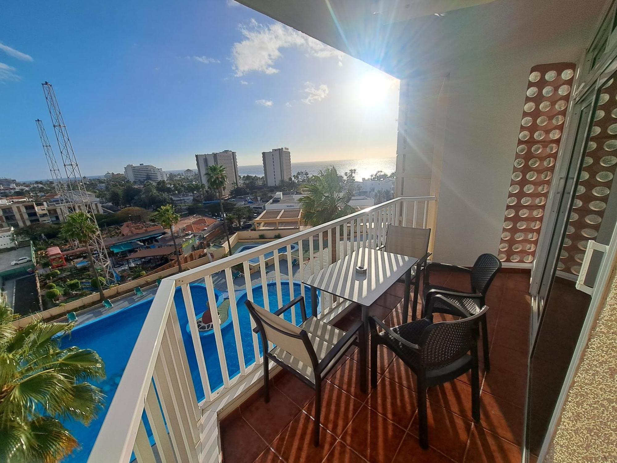 Spanish Sunrise Americas Apartment *